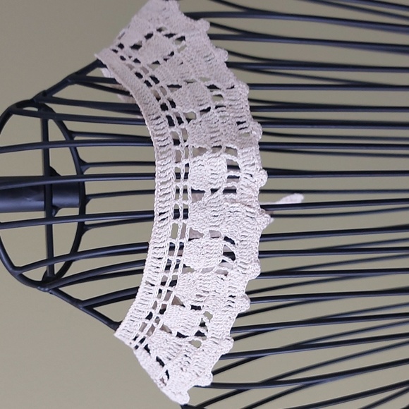 Hand-made crochet colar - Picture 5 of 5